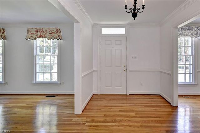 105 Thomas Brice, Williamsburg, VA 23185