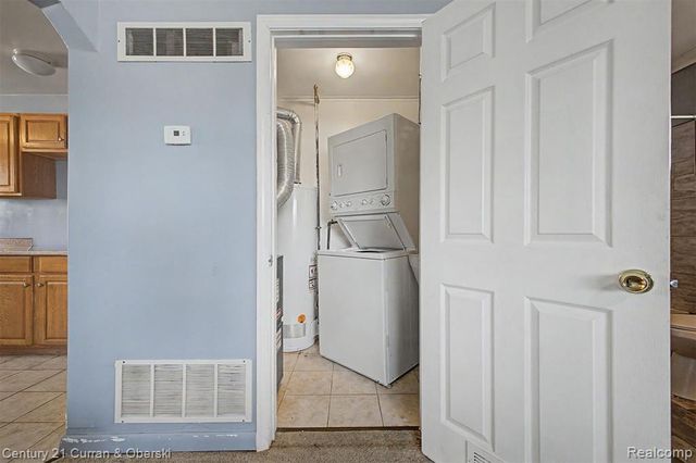 1504 Mclain Avenue, Lincoln Park, MI 48146