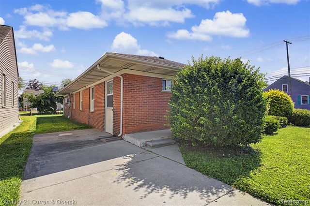 1504 Mclain Avenue, Lincoln Park, MI 48146