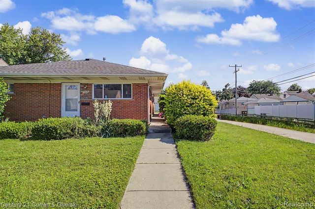 1504 Mclain Avenue, Lincoln Park, MI 48146