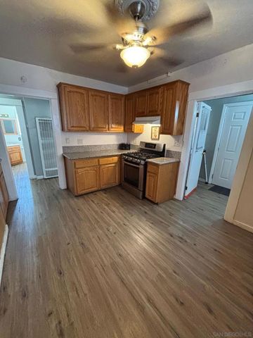 2925 Franklin Ave, San Diego, CA 92113