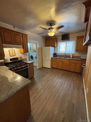 2925 Franklin Ave, San Diego, CA 92113