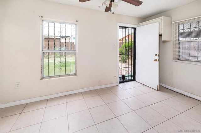 2925 Franklin Ave, San Diego, CA 92113