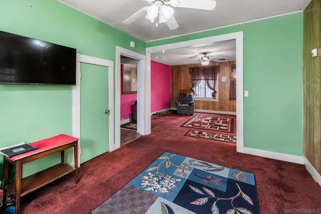 2925 Franklin Ave, San Diego, CA 92113