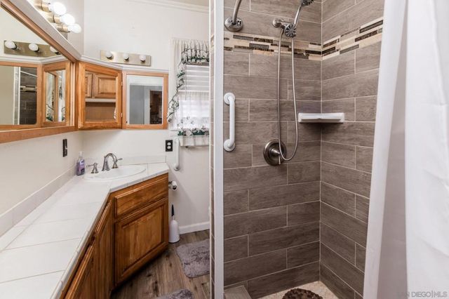 2925 Franklin Ave, San Diego, CA 92113