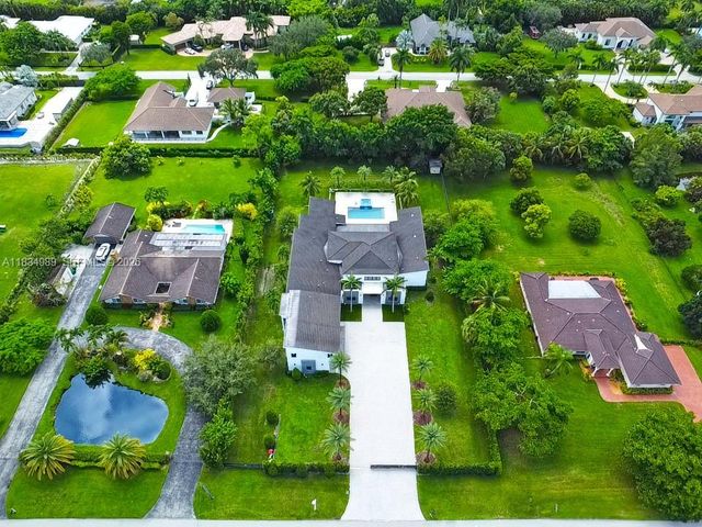 11350 NW 8th St, Plantation, FL 33325