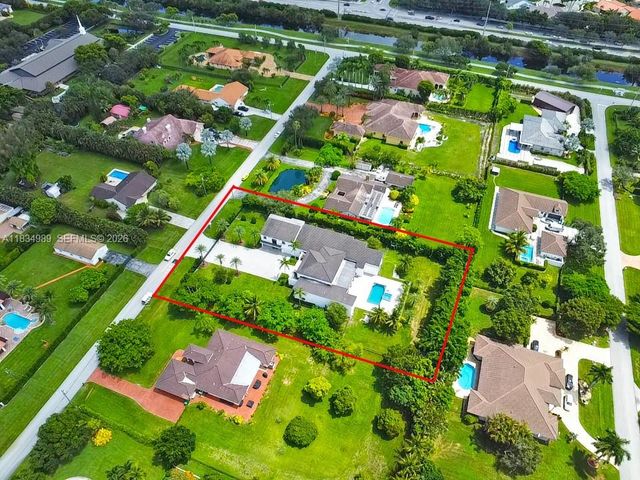 11350 NW 8th St, Plantation, FL 33325