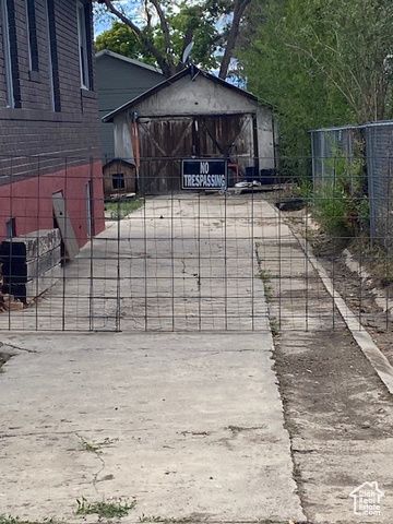 328 S CARBON AVE, Price, UT 84501