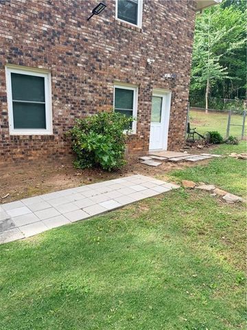 1398 Branchwood Drive, Snellville, GA 30078