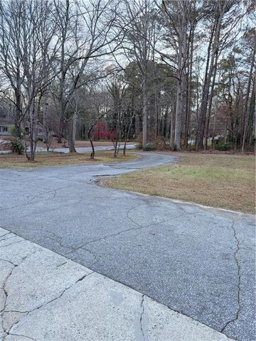 1398 Branchwood Drive, Snellville, GA 30078