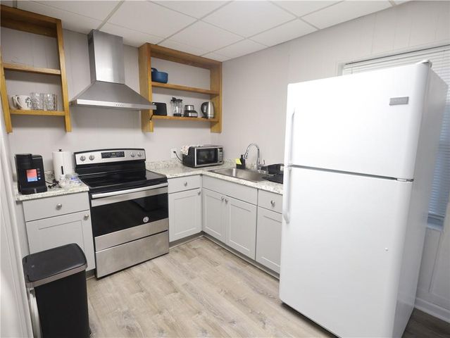 1398 Branchwood Drive, Snellville, GA 30078