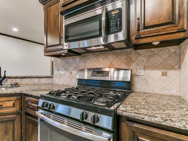 2200 Timber Ridge, Yukon, OK 73099