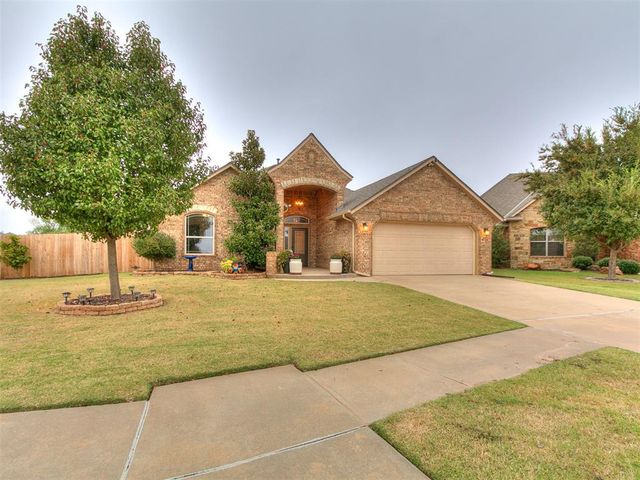 2200 Timber Ridge, Yukon, OK 73099