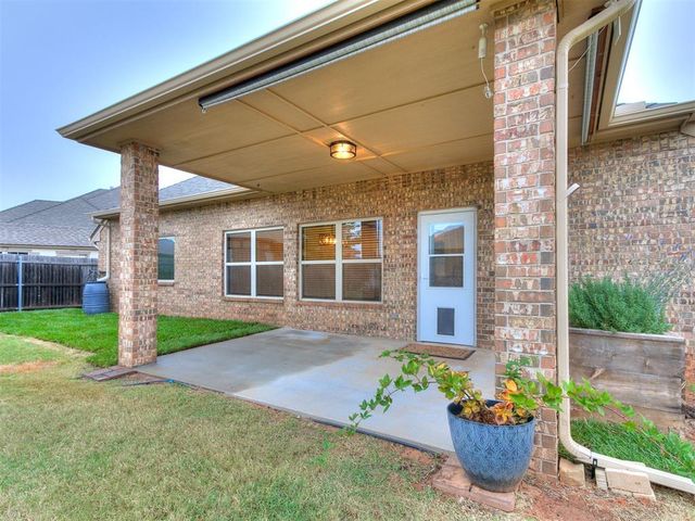 2200 Timber Ridge, Yukon, OK 73099