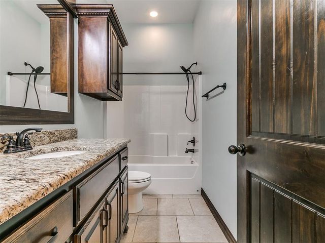 2200 Timber Ridge, Yukon, OK 73099