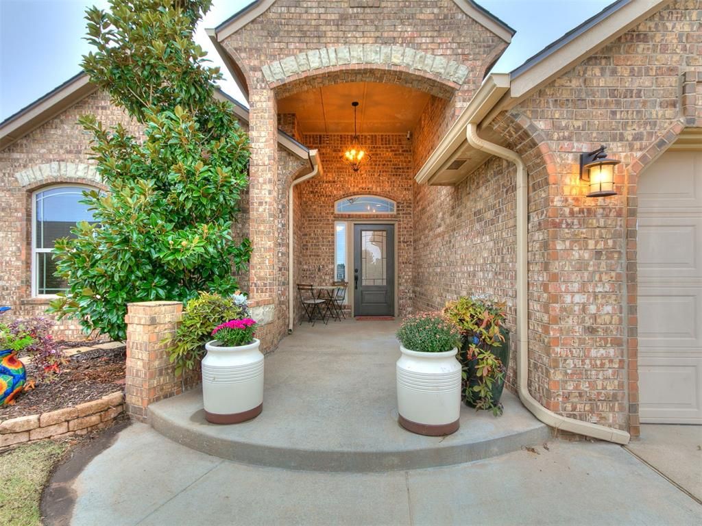 2200 Timber Ridge, Yukon, OK 73099