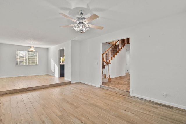 3913 Viader Dr, Modesto, CA 95356