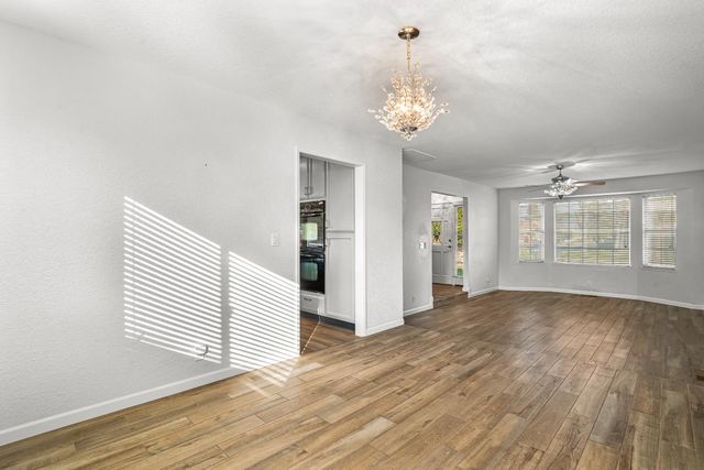 3913 Viader Dr, Modesto, CA 95356