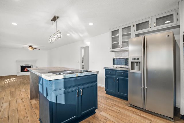 3913 Viader Dr, Modesto, CA 95356