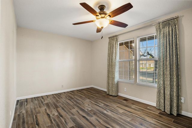 3913 Viader Dr, Modesto, CA 95356