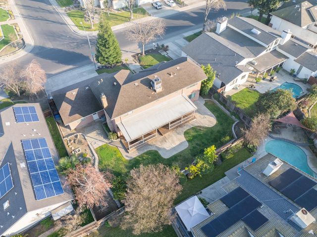 3913 Viader Dr, Modesto, CA 95356