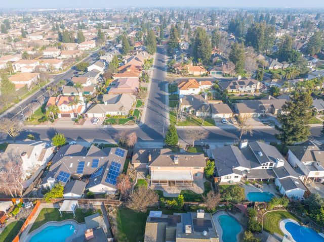 3913 Viader Dr, Modesto, CA 95356