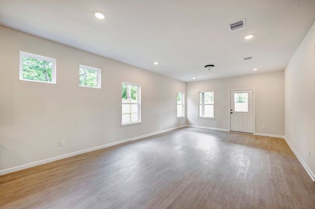 1233 Anderson Drive, Trenton, TX 75490