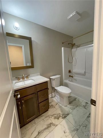 4543 Camp Road L203, Hamburg, NY 14075