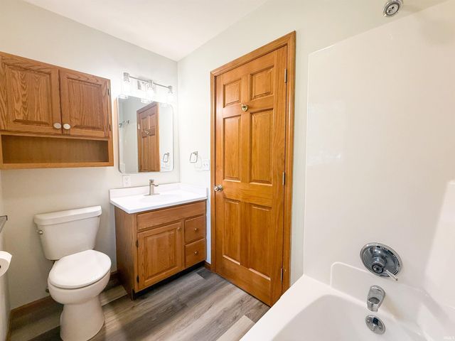 2725 Lismore Drive, Goshen, IN 46526