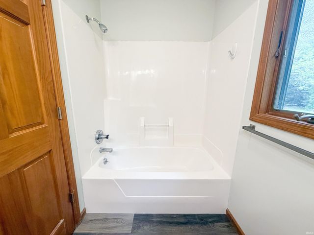 2725 Lismore Drive, Goshen, IN 46526