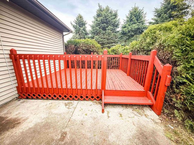 2725 Lismore Drive, Goshen, IN 46526