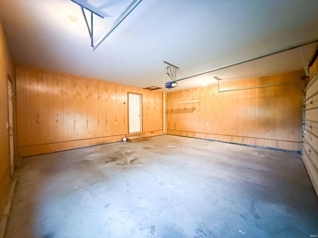 2725 Lismore Drive, Goshen, IN 46526