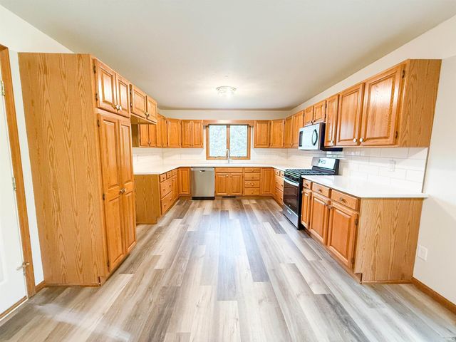 2725 Lismore Drive, Goshen, IN 46526