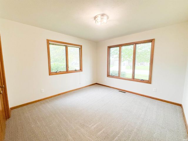 2725 Lismore Drive, Goshen, IN 46526