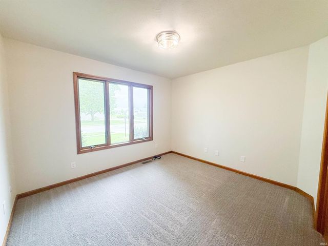 2725 Lismore Drive, Goshen, IN 46526