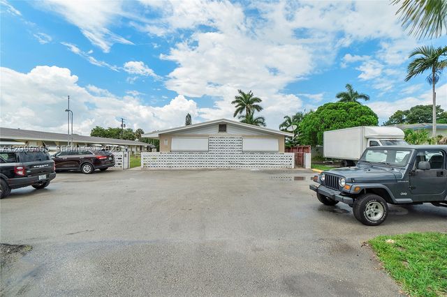 2901 Polk St 2, Hollywood, FL 33020