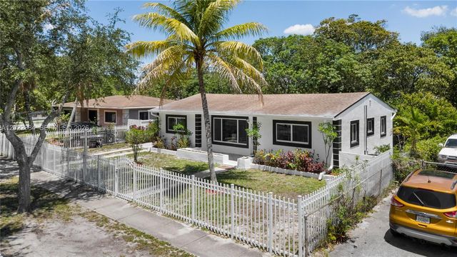 1075 NW 127th St, North Miami, FL 33168