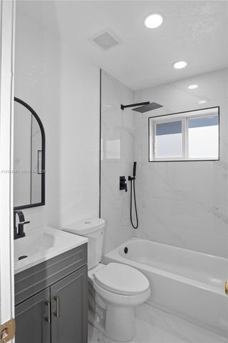 1075 NW 127th St, North Miami, FL 33168