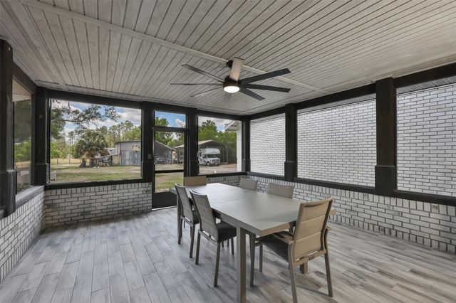 2802 HIDEAWAY LANE, Valrico, FL 33596