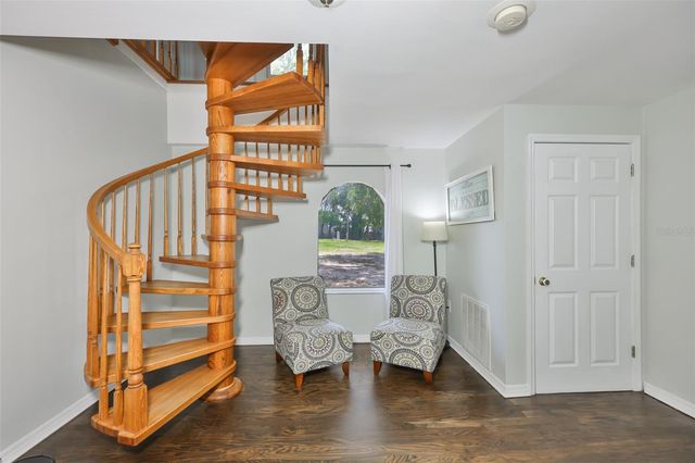 2802 HIDEAWAY LANE, Valrico, FL 33596