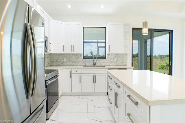 4145 68th AVE NE, Naples, FL 34120