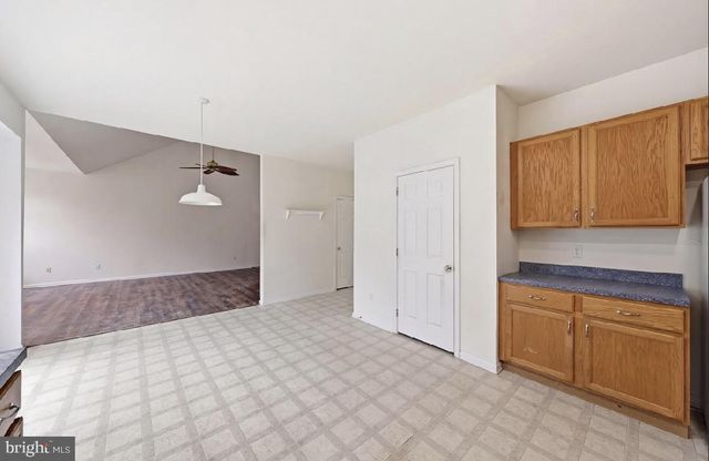 38 CENTENNIAL DR, Hammonton, NJ 08037