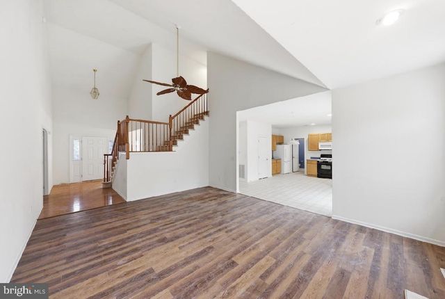 38 CENTENNIAL DR, Hammonton, NJ 08037