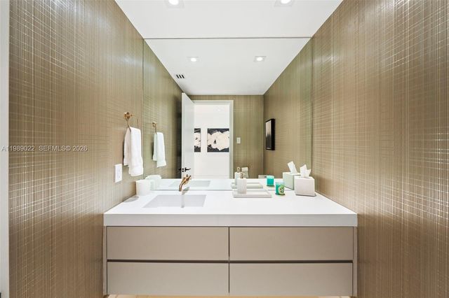 9999 Collins Avenue 11J, Bal Harbour, FL 33154