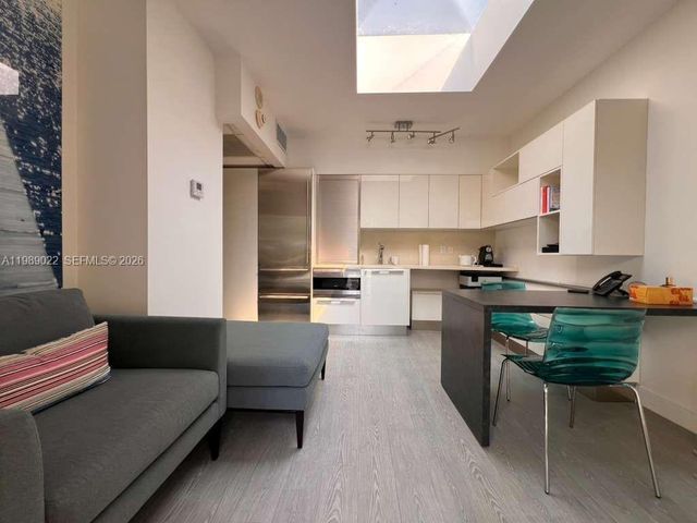 9999 Collins Avenue 11J, Bal Harbour, FL 33154