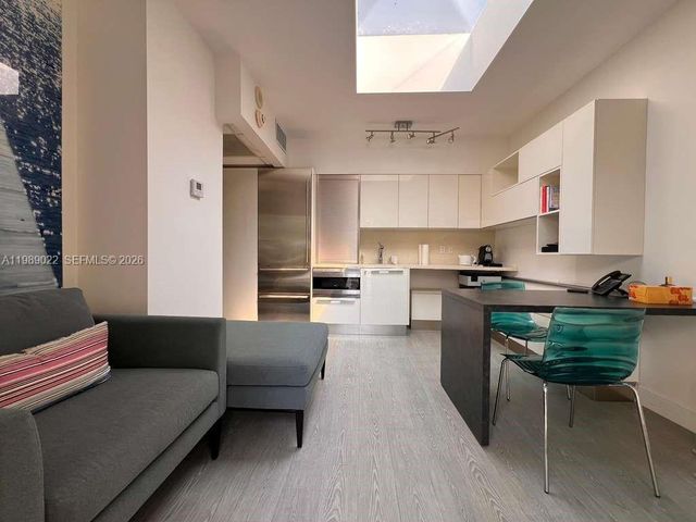 9999 Collins Avenue 11J, Bal Harbour, FL 33154