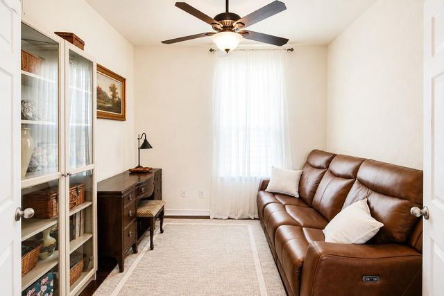 102 Landing LN, New Braunfels, TX 78130