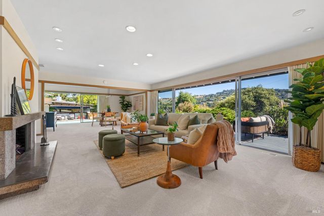 2 Tamalpais Ave, Belvedere, CA 94920