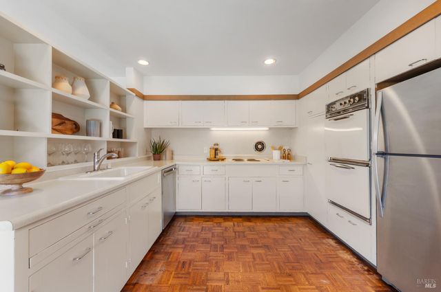 2 Tamalpais Ave, Belvedere, CA 94920