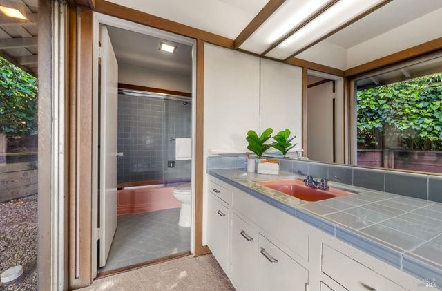 2 Tamalpais Ave, Belvedere, CA 94920